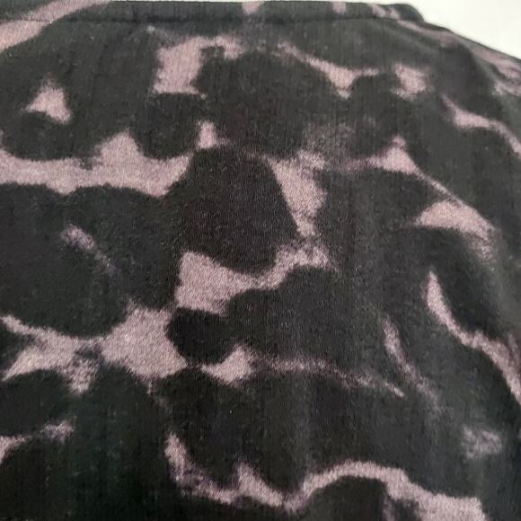 Rails Black & Lavender Animal Print Blouse Size L - Picture 10 of 13